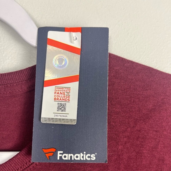 NWT Minnesota Golden Gophers Fanatics Women's Basic Arch T-Shirt - Maroon Large - Picture 5 of 7